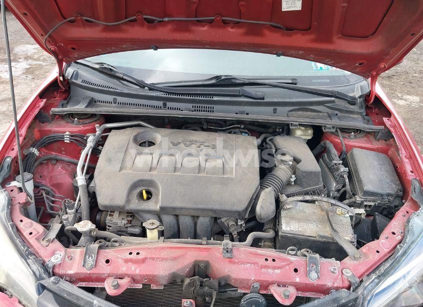 Photo 10 of 2018 Toyota Corolla LE (VIN 2T1BURHE4JC063966)