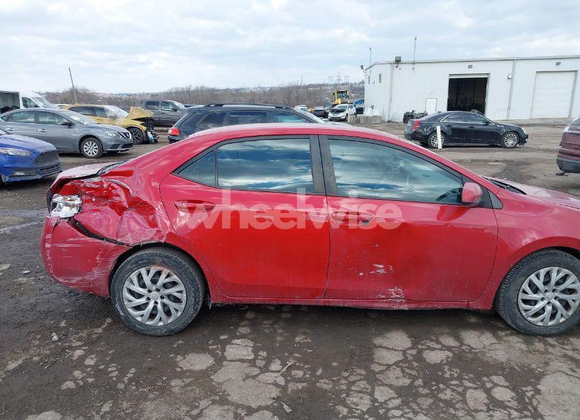 Photo 6 of 2018 Toyota Corolla LE (VIN 2T1BURHE4JC063966)