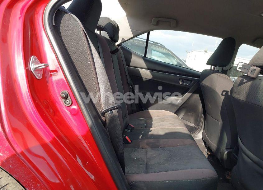 Photo 8 of 2018 Toyota Corolla LE (VIN 2T1BURHE4JC063966)