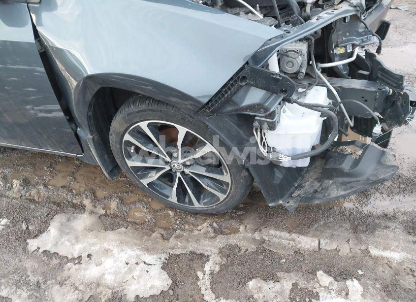 Photo 18 of 2018 Toyota Corolla SE (VIN 2T1BURHE4JC075373)