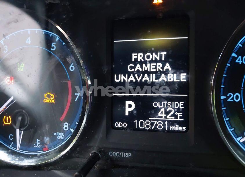 Photo 16 of 2018 Toyota Corolla LE (VIN 2T1BURHE4JC078578)