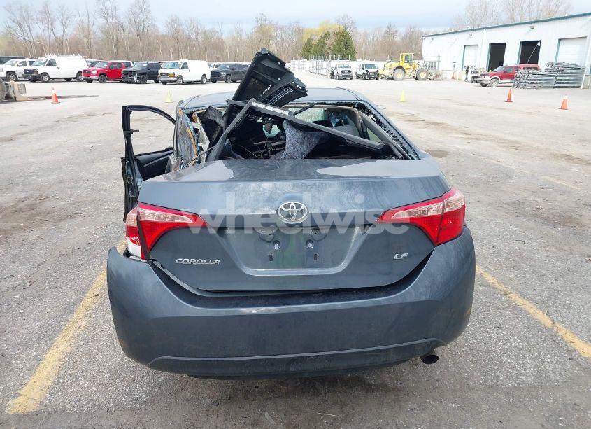 Photo 16 of 2018 Toyota Corolla LE (VIN 2T1BURHE4JC081237)