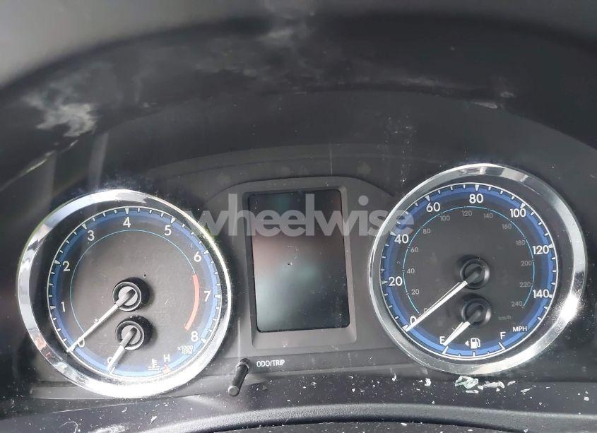 Photo 7 of 2018 Toyota Corolla LE (VIN 2T1BURHE4JC081237)