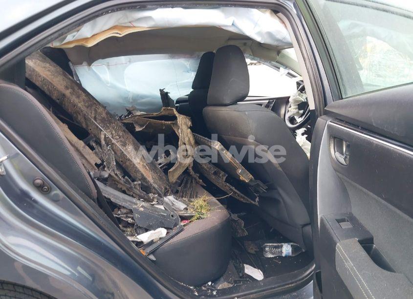 Photo 8 of 2018 Toyota Corolla LE (VIN 2T1BURHE4JC081237)