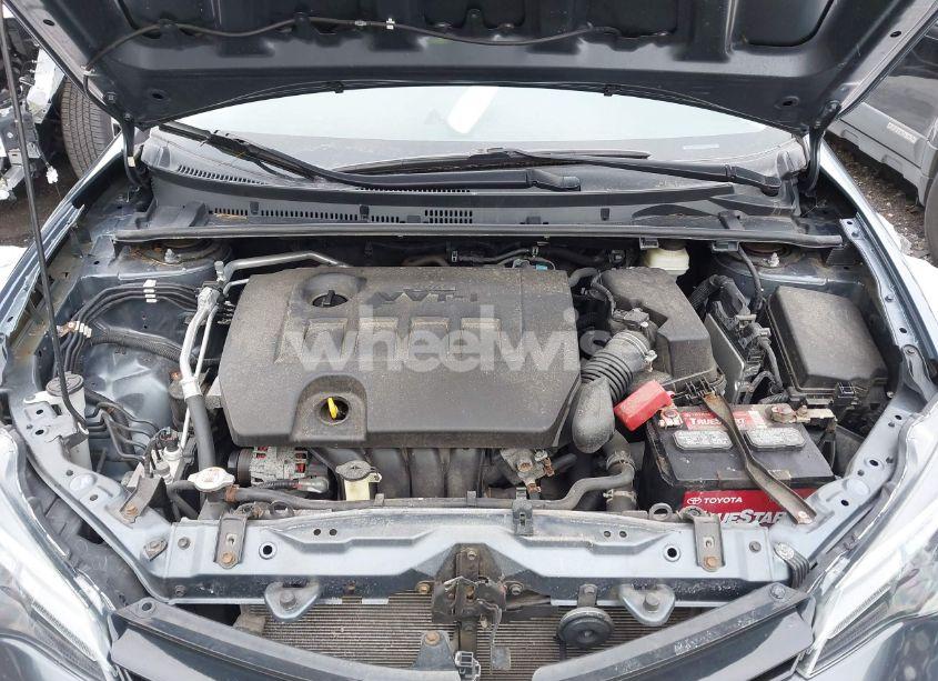 Photo 10 of 2018 Toyota Corolla LE (VIN 2T1BURHE4JC089693)