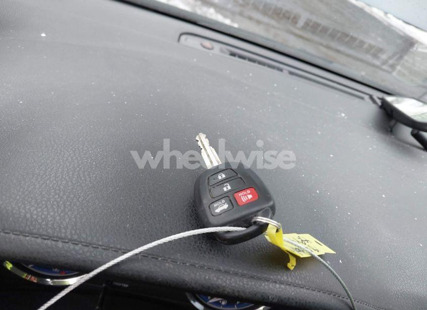 Photo 11 of 2018 Toyota Corolla LE (VIN 2T1BURHE4JC089693)