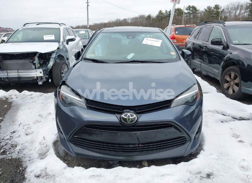Photo 12 of 2018 Toyota Corolla LE (VIN 2T1BURHE4JC089693)