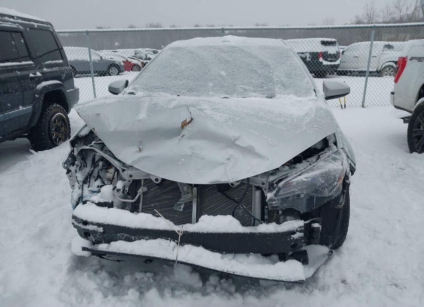 Photo 13 of 2018 Toyota Corolla LE (VIN 2T1BURHE4JC090326)