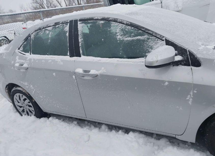 Photo 14 of 2018 Toyota Corolla LE (VIN 2T1BURHE4JC090326)