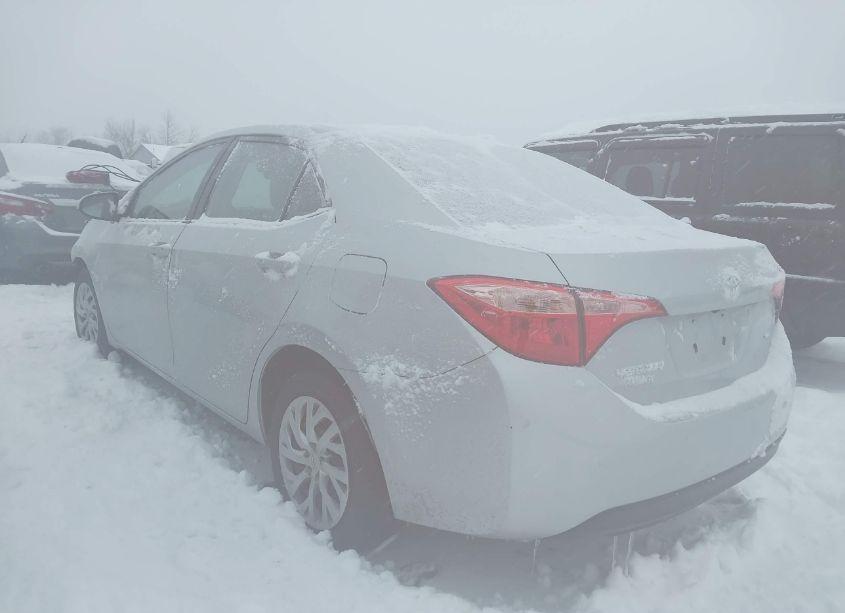 Photo 3 of 2018 Toyota Corolla LE (VIN 2T1BURHE4JC090326)