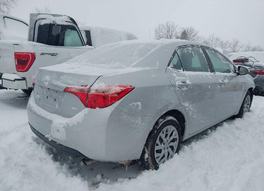 Photo 4 of 2018 Toyota Corolla LE (VIN 2T1BURHE4JC090326)