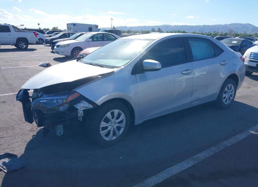 Photo 2 of 2018 Toyota Corolla L (VIN 2T1BURHE4JC090990)