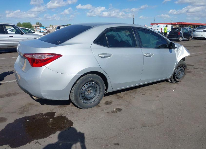Photo 4 of 2018 Toyota Corolla L (VIN 2T1BURHE4JC090990)