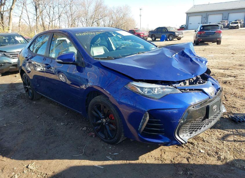 2018 Toyota Corolla SE (VIN 2T1BURHE4JC099172) main photo