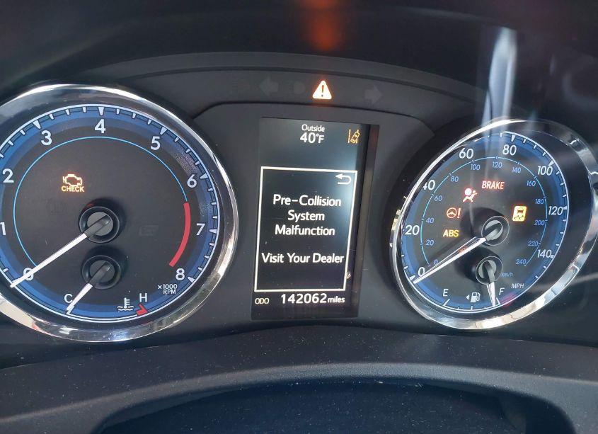 Photo 7 of 2018 Toyota Corolla SE (VIN 2T1BURHE4JC099172)