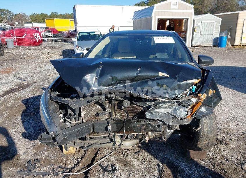 Photo 12 of 2018 Toyota Corolla LE (VIN 2T1BURHE4JC101101)