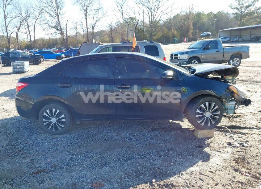 Photo 13 of 2018 Toyota Corolla LE (VIN 2T1BURHE4JC101101)