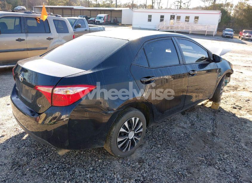 Photo 4 of 2018 Toyota Corolla LE (VIN 2T1BURHE4JC101101)