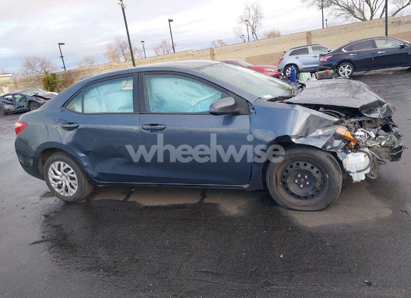 Photo 14 of 2018 Toyota Corolla LE (VIN 2T1BURHE4JC120392)