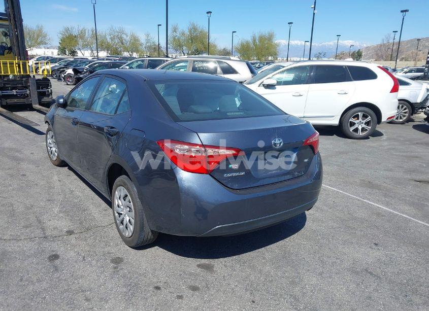 Photo 3 of 2018 Toyota Corolla LE (VIN 2T1BURHE4JC120392)