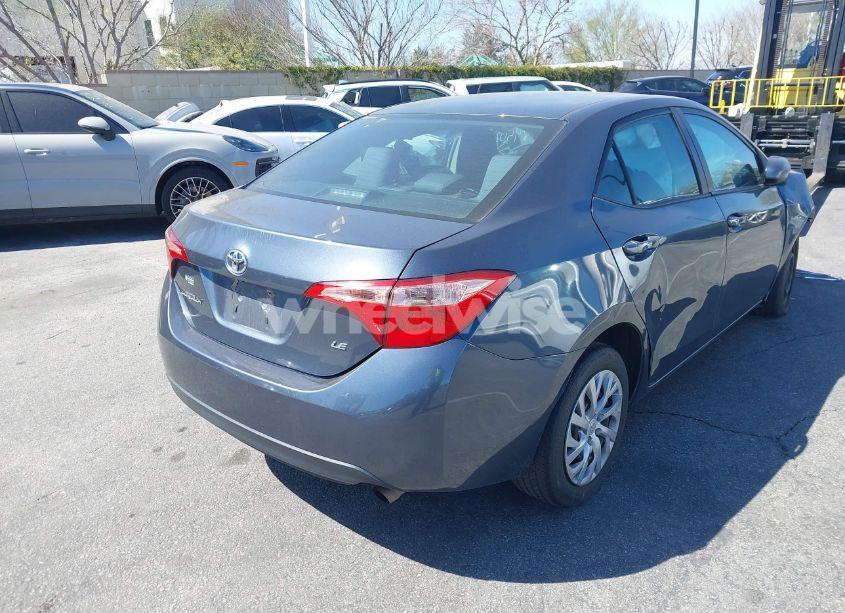Photo 4 of 2018 Toyota Corolla LE (VIN 2T1BURHE4JC120392)