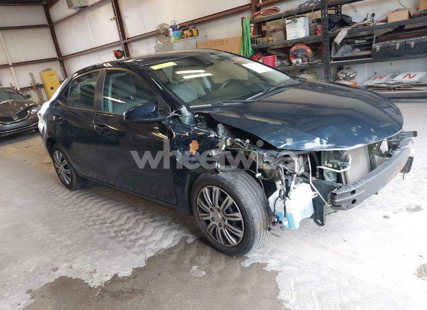 2018 Toyota Corolla LE (VIN 2T1BURHE4JC976727) main photo