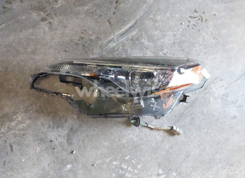 Photo 12 of 2018 Toyota Corolla LE (VIN 2T1BURHE4JC976727)