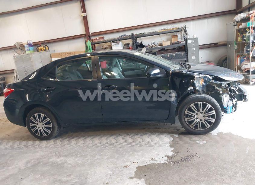 Photo 14 of 2018 Toyota Corolla LE (VIN 2T1BURHE4JC976727)