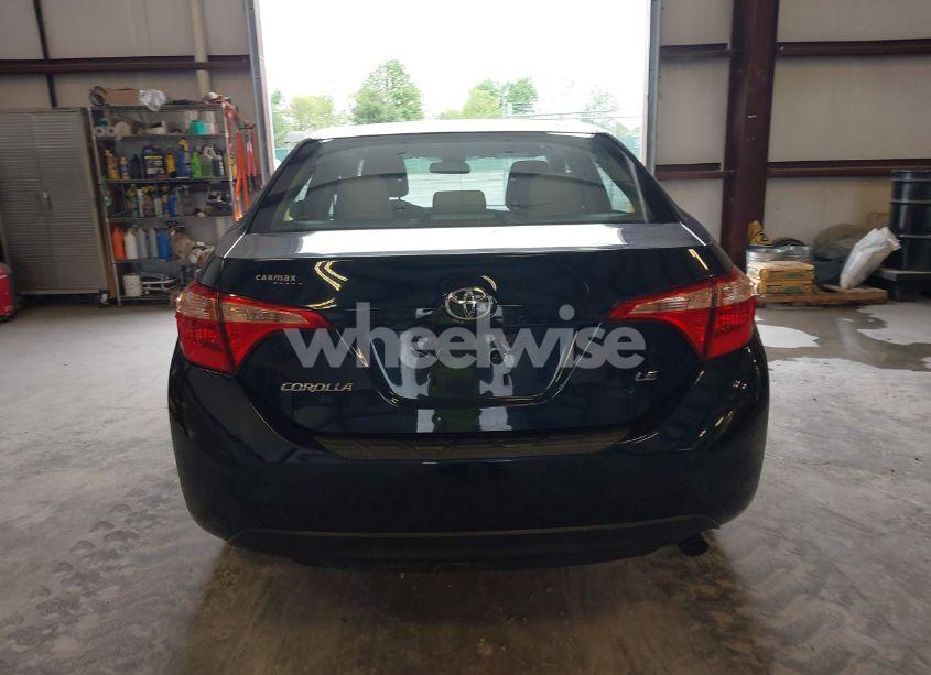 Photo 17 of 2018 Toyota Corolla LE (VIN 2T1BURHE4JC976727)