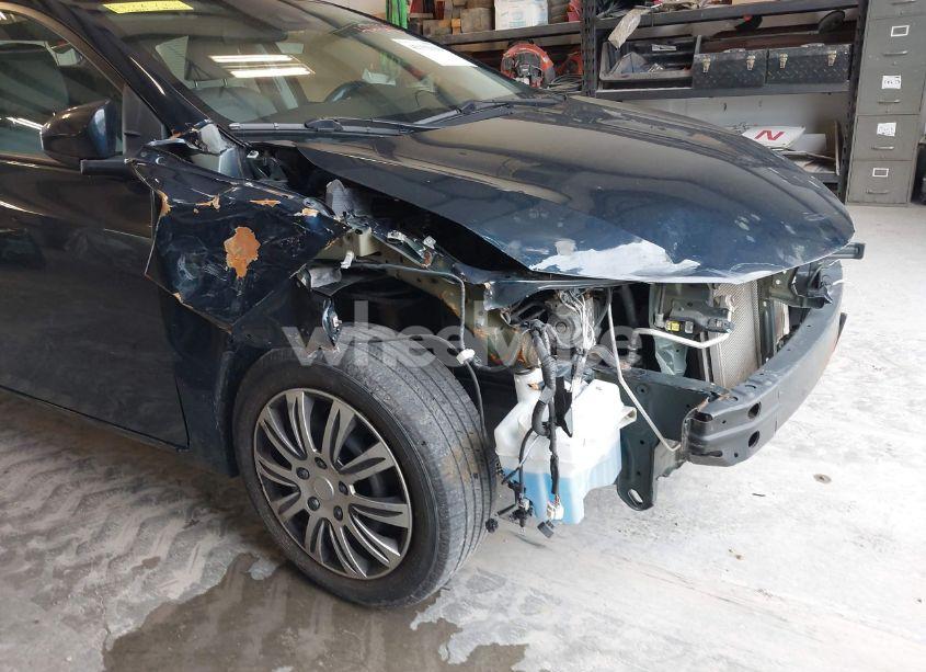 Photo 6 of 2018 Toyota Corolla LE (VIN 2T1BURHE4JC976727)