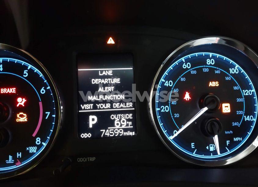 Photo 7 of 2018 Toyota Corolla LE (VIN 2T1BURHE4JC976727)