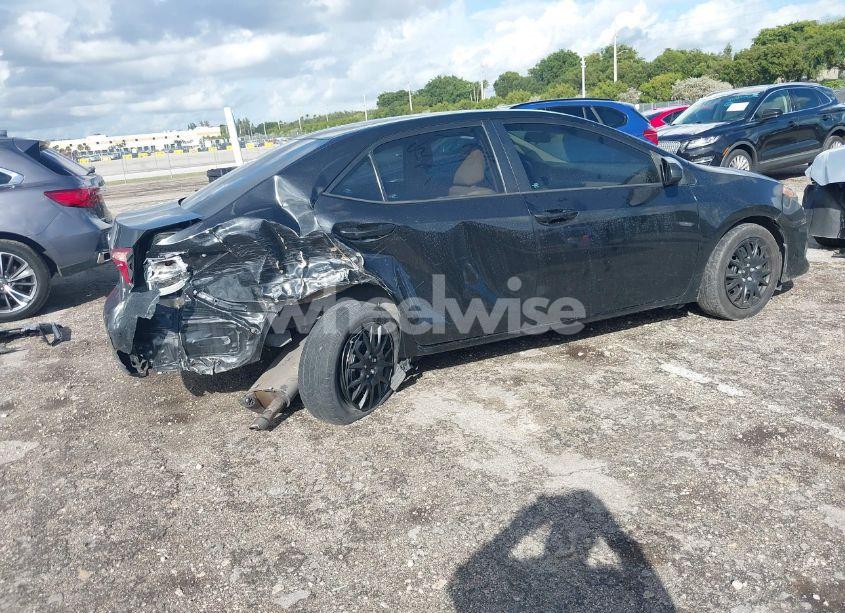 Photo 4 of 2018 Toyota Corolla LE (VIN 2T1BURHE4JC977117)