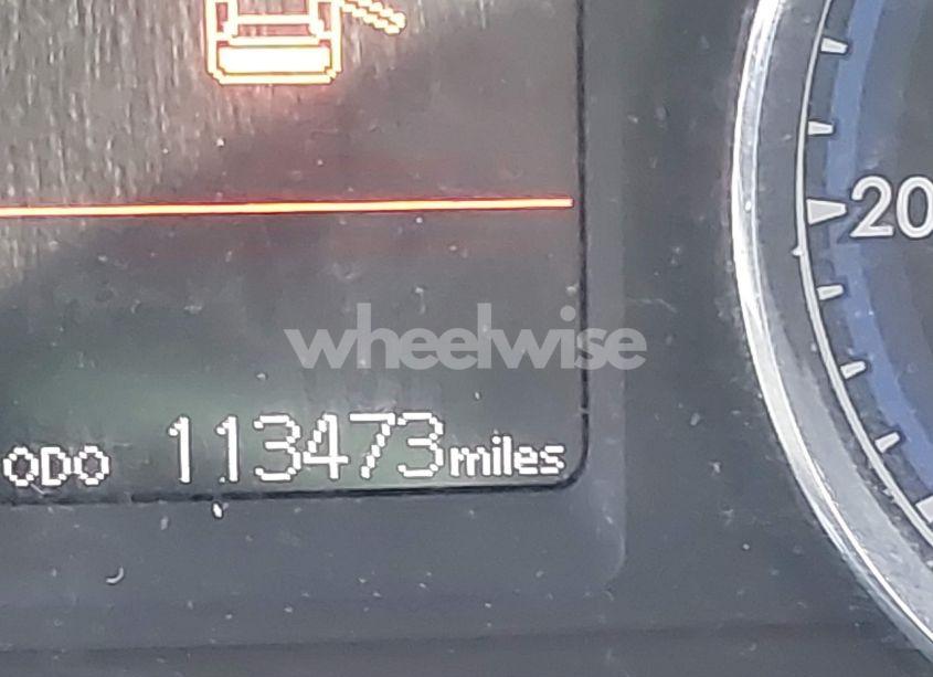 Photo 15 of 2018 Toyota Corolla LE (VIN 2T1BURHE4JC989607)