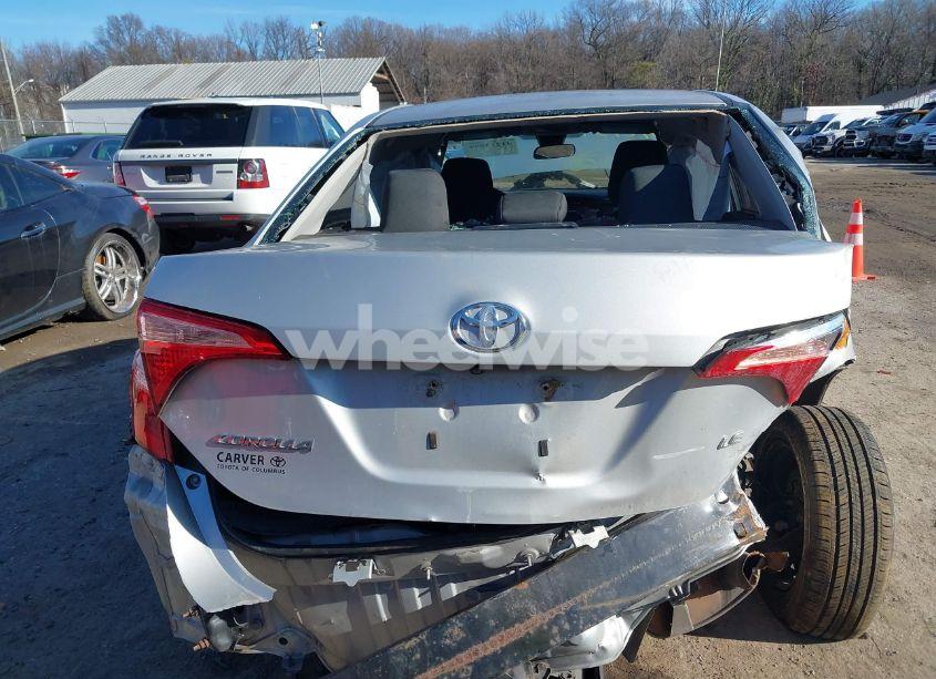 Photo 16 of 2018 Toyota Corolla LE (VIN 2T1BURHE4JC989607)