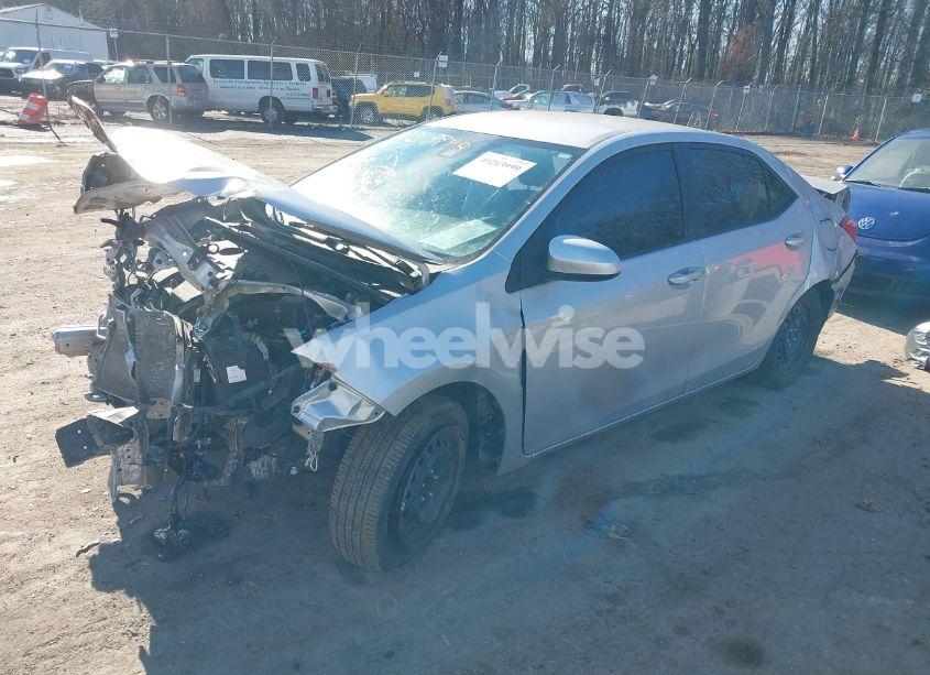 Photo 2 of 2018 Toyota Corolla LE (VIN 2T1BURHE4JC989607)