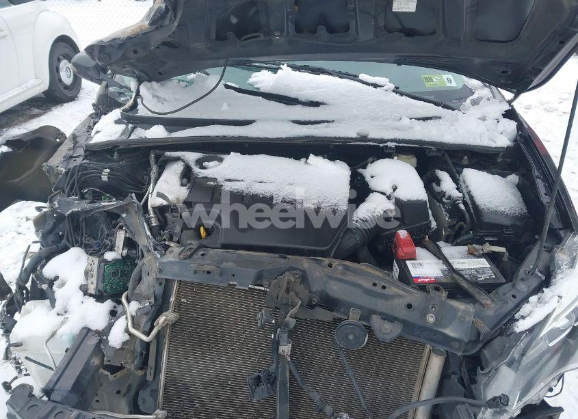 Photo 10 of 2018 Toyota Corolla SE (VIN 2T1BURHE4JC992751)