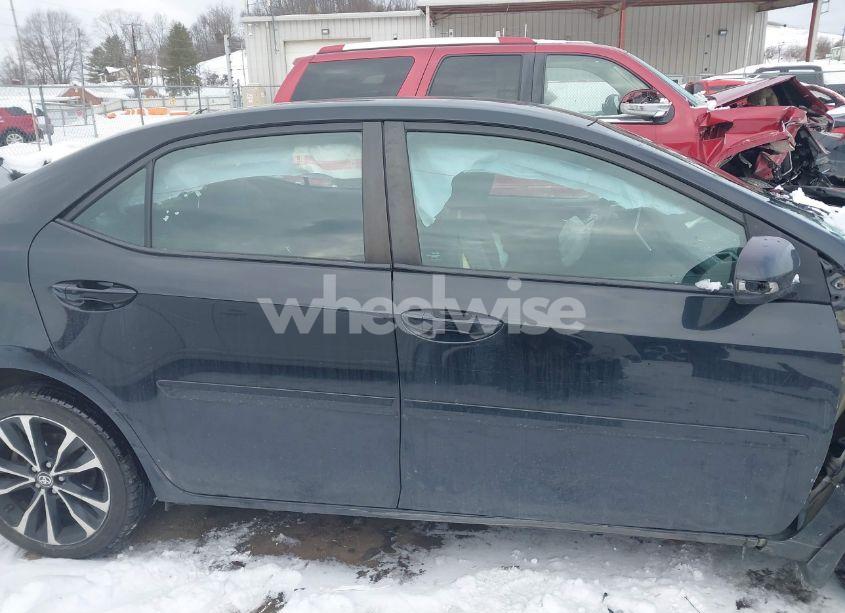 Photo 13 of 2018 Toyota Corolla SE (VIN 2T1BURHE4JC992751)