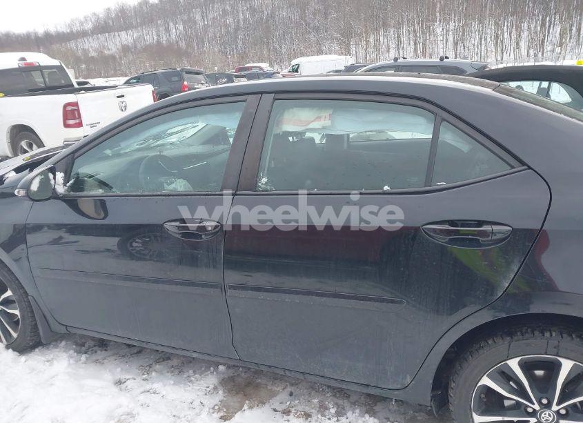 Photo 14 of 2018 Toyota Corolla SE (VIN 2T1BURHE4JC992751)