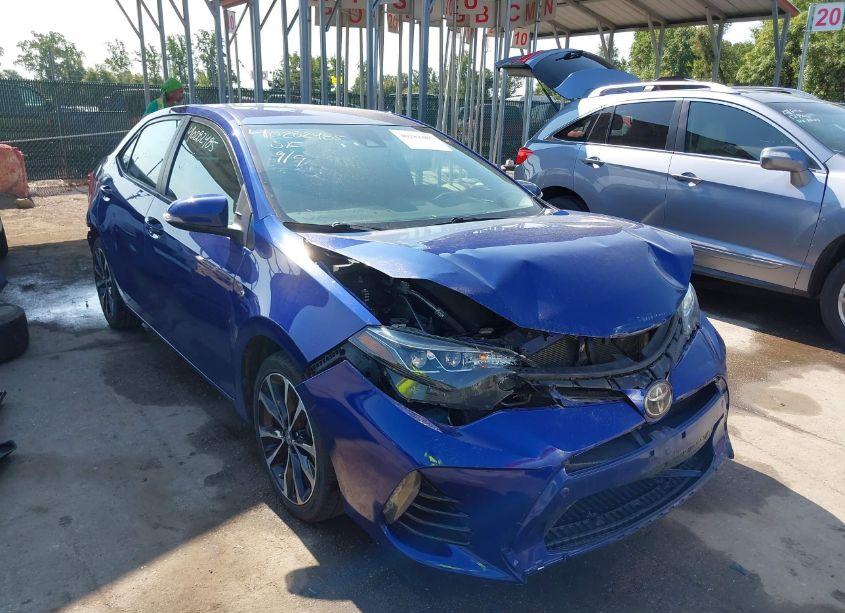 2018 Toyota Corolla SE (VIN 2T1BURHE4JC995360) main photo