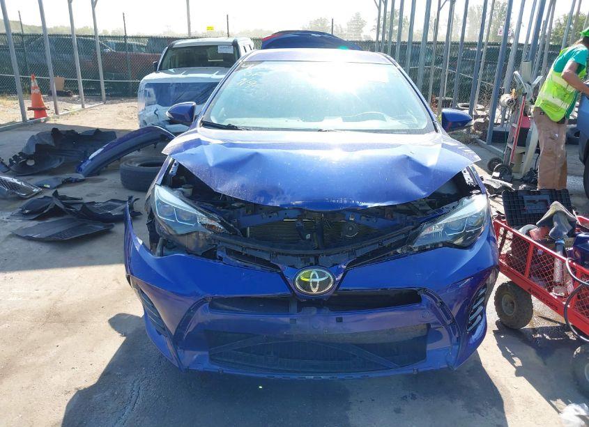 Photo 6 of 2018 Toyota Corolla SE (VIN 2T1BURHE4JC995360)