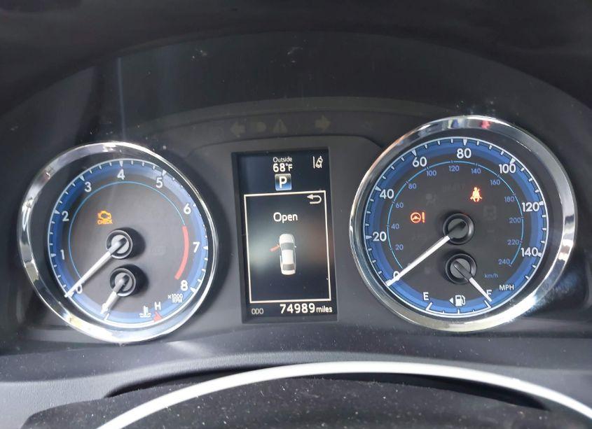 Photo 7 of 2018 Toyota Corolla SE (VIN 2T1BURHE4JC995360)