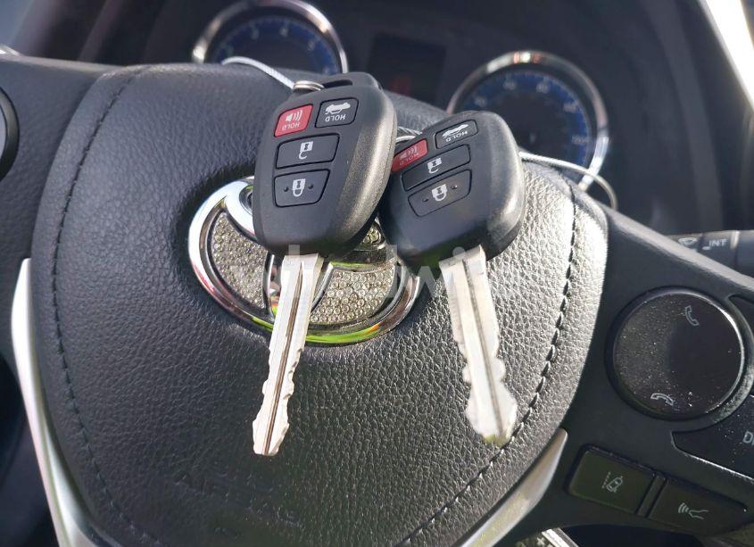 Photo 11 of 2019 Toyota Corolla LE (VIN 2T1BURHE4KC129627)