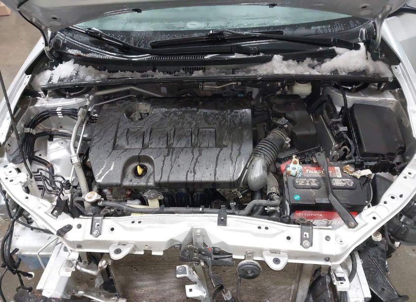 Photo 10 of 2019 Toyota Corolla LE (VIN 2T1BURHE4KC138585)