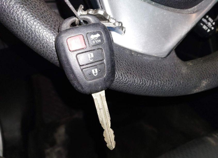 Photo 11 of 2019 Toyota Corolla LE (VIN 2T1BURHE4KC138585)