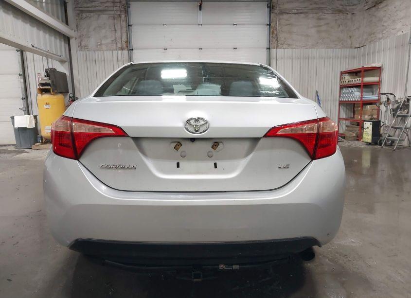 Photo 17 of 2019 Toyota Corolla LE (VIN 2T1BURHE4KC138585)