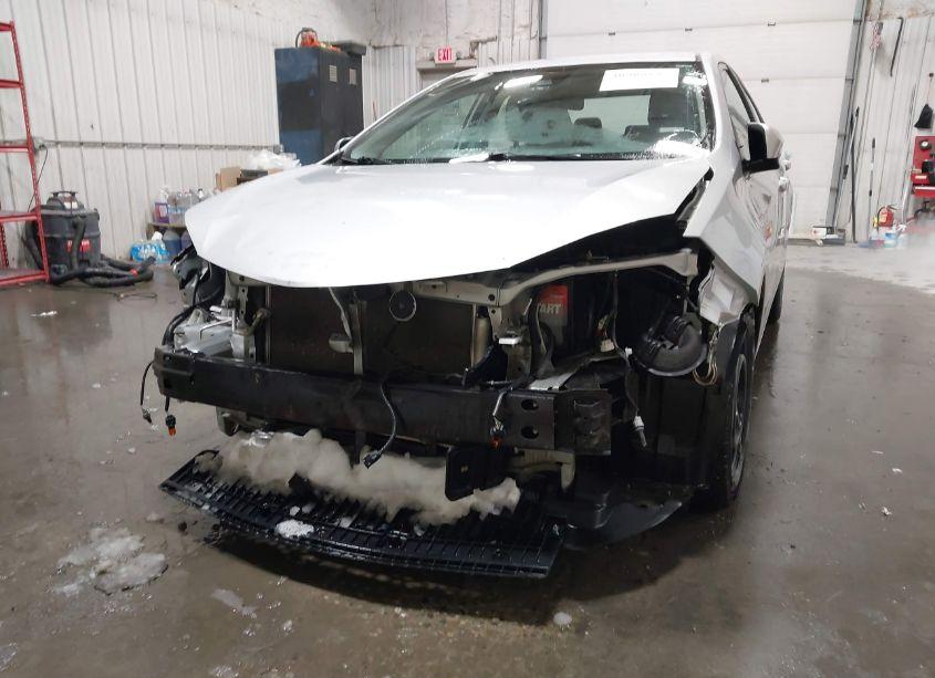 Photo 6 of 2019 Toyota Corolla LE (VIN 2T1BURHE4KC138585)