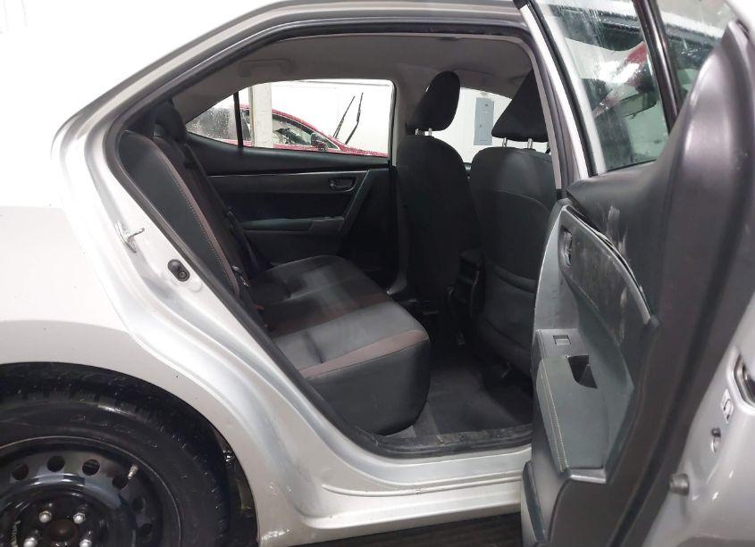 Photo 8 of 2019 Toyota Corolla LE (VIN 2T1BURHE4KC138585)