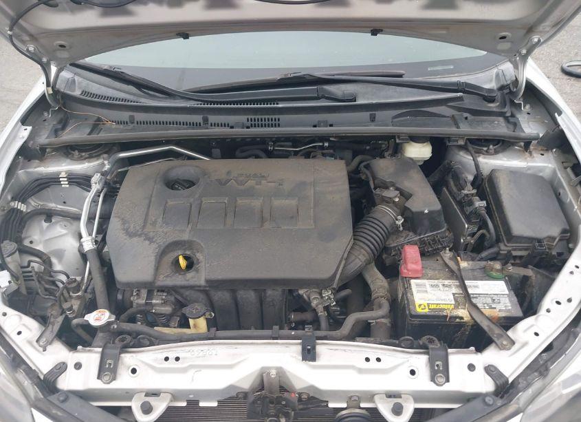 Photo 10 of 2019 Toyota Corolla SE (VIN 2T1BURHE4KC141678)