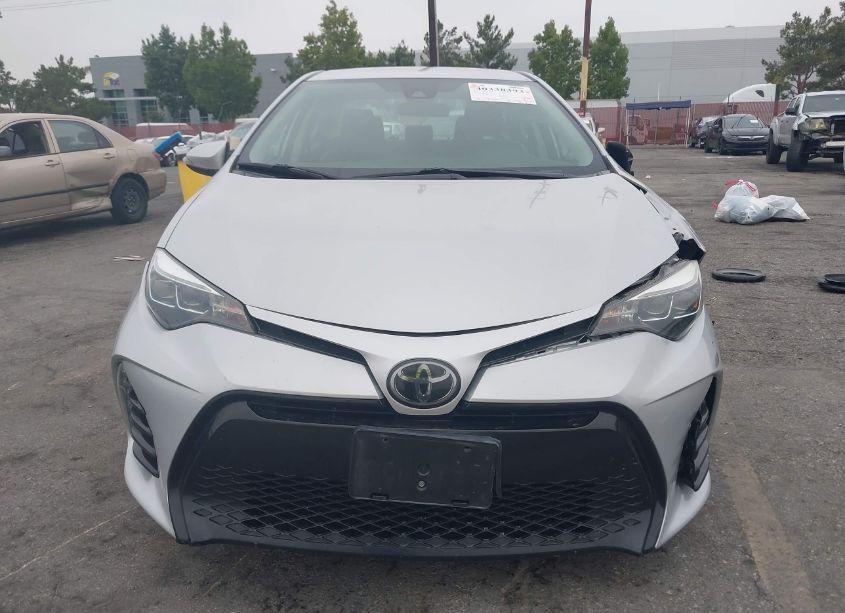 Photo 11 of 2019 Toyota Corolla SE (VIN 2T1BURHE4KC141678)