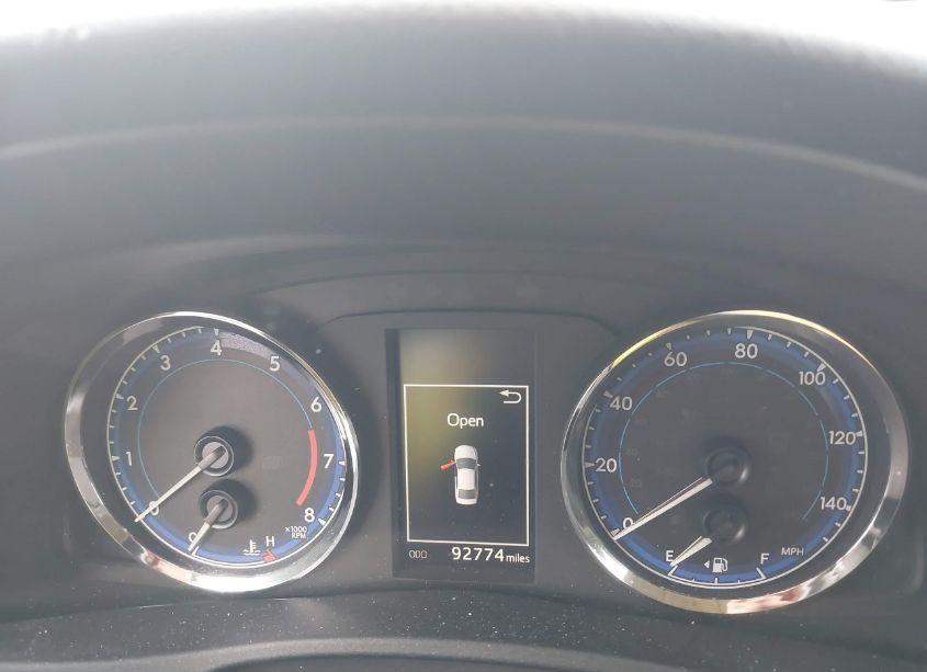 Photo 7 of 2019 Toyota Corolla SE (VIN 2T1BURHE4KC141678)